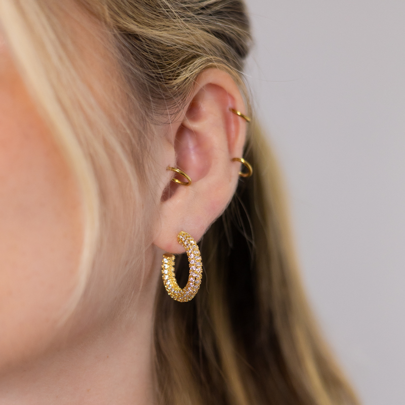 Brinco Feminino Argola Cravejado com Zircônias Banhado em Ouro 18K